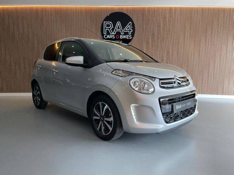 Cinza Usado 2019 Citroën C1 Shine Citadino | € 13.490 (Preço elevado) - Imagem 1/4