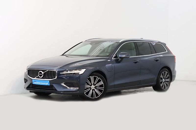 Azul Usado 2022 Volvo V60 Carrinha | € 34.900 (Preço justo) - Imagem 1/4