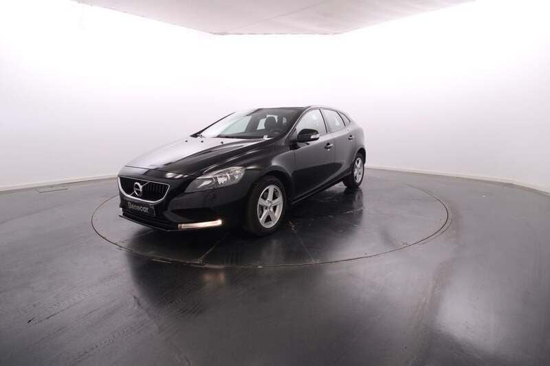 Preto Usado 2018 Volvo V40 Kinetic Carrinha | € 20.450 (Caro) - Imagem 1/4