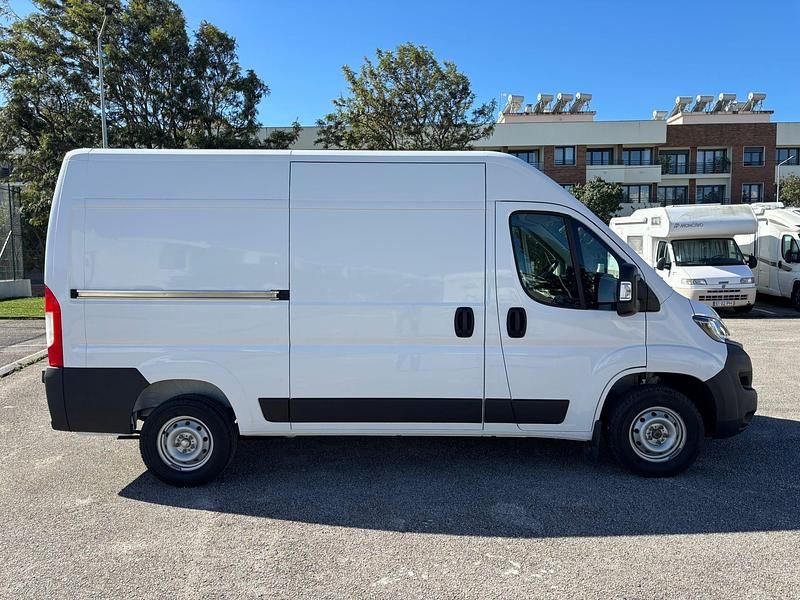 Usado Fiat Ducato 140 HP (102 kW) 2023 Branco Van