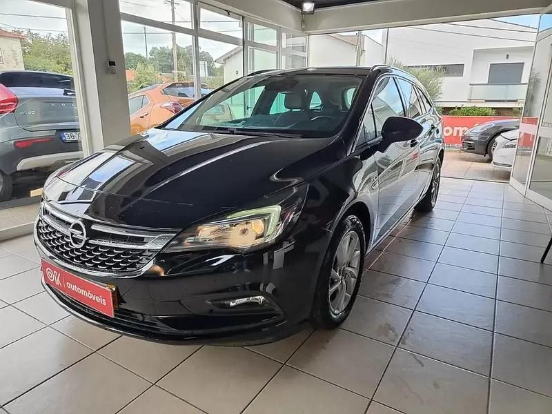 Usado Opel Astra Dynamic 150 HP (110 kW) 2016 Preto Carrinha