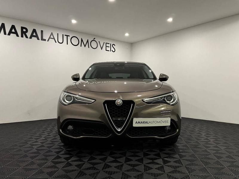 Usado Alfa Romeo Stelvio 180 HP (132 kW) 2018 Outra SUV