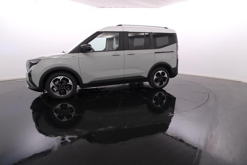 Usado Ford Tourneo 125 HP (91 kW) 2024 Cinzento