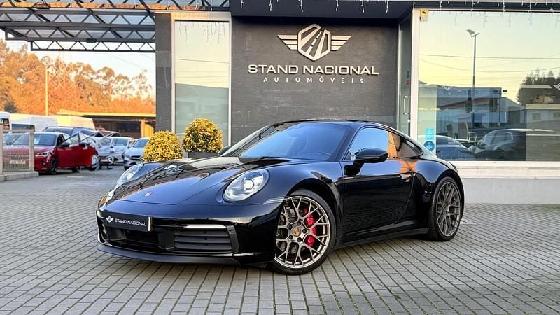 Preto Usado 2019 Porsche 911 Carrera 4S Coupé | € 155.000 - Imagem 1/4