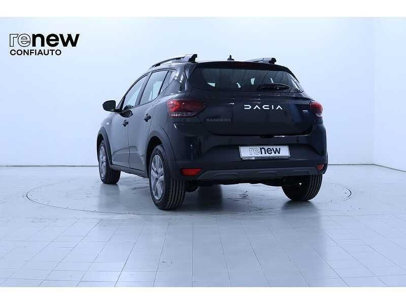 Usado Dacia Sandero Expression 90 HP (66 kW) 2023 Preto