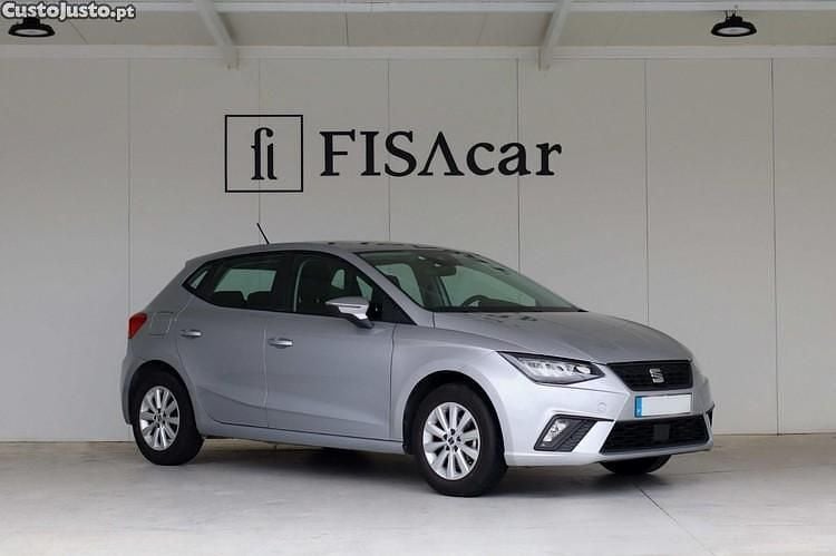 Usado Seat Ibiza Style 95 HP (69 kW) 2023 Cinza Citadino