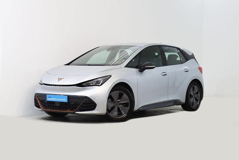 Cinzento Usado 2023 Cupra Born Citadino | € 27.500 (Preço justo) - Imagem 1/4