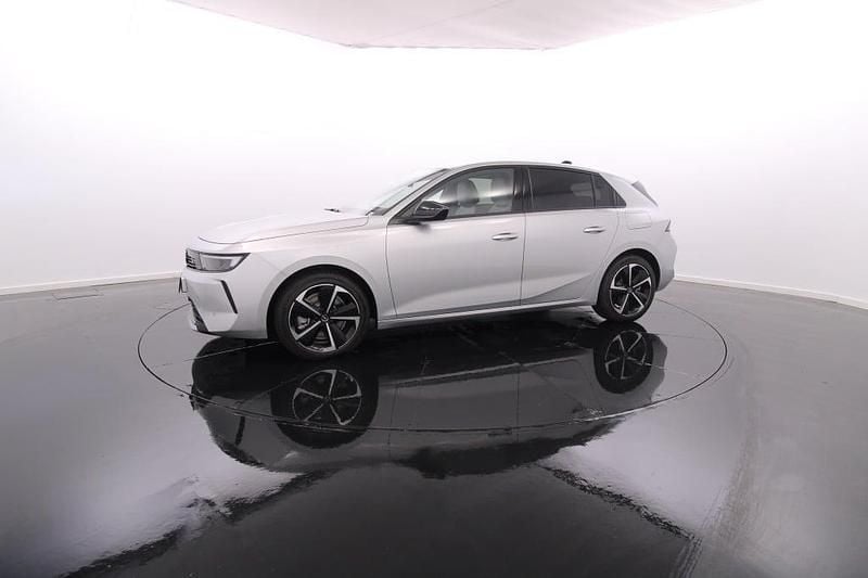 Cinza Usado 2023 Opel Astra | € 29.950 - Imagem 1/4