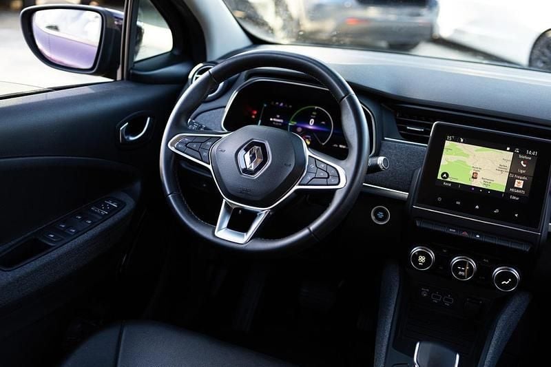Usado Renault Zoe 79 kW (108 HP) 2020 Outra Citadino