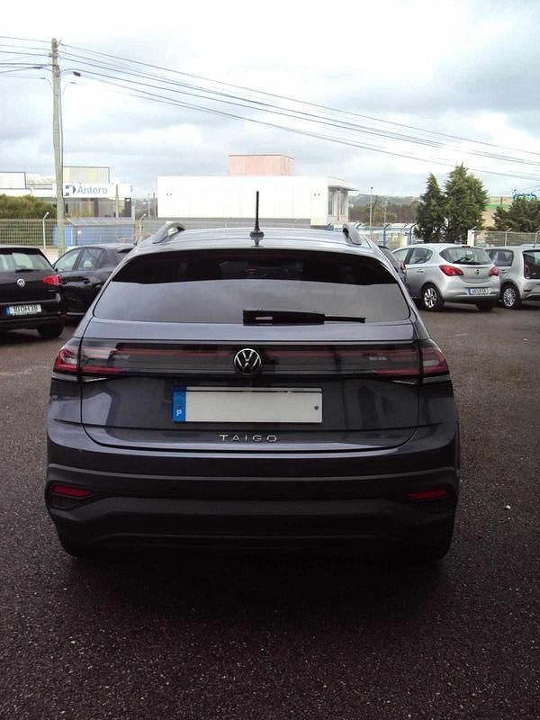 Usado VW Taigo 115 HP (84 kW) 2025 Cinzento SUV