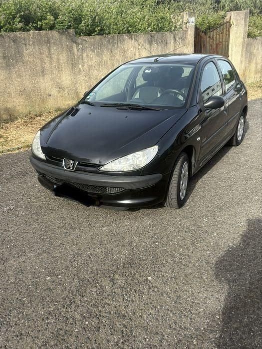 Usado 2005 Peugeot 206 Sedan | € 2.400 (Preço justo) - Imagem 1/4