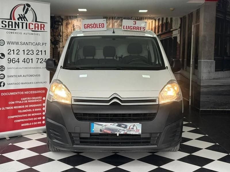 Branco Usado 2017 Citroën Berlingo Monovolume | € 13.490 (Caro) - Imagem 1/4