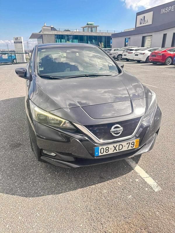 Preto Usado 2019 Nissan Leaf Citadino | € 16.000 - Imagem 1/3