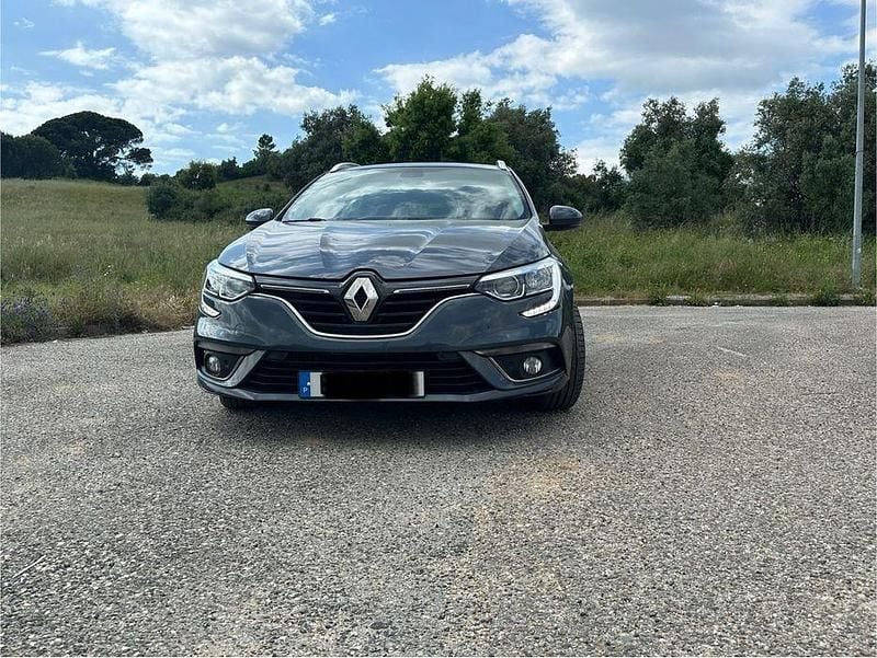 Usado 2018 Renault Mégane IV Sedan | € 12.750 (Super Preço) - Imagem 1/4