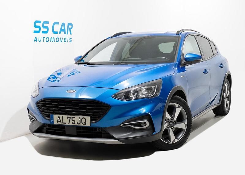Azul Usado 2021 Ford Focus Active Citadino | € 17.650 (Preço justo) - Imagem 1/4
