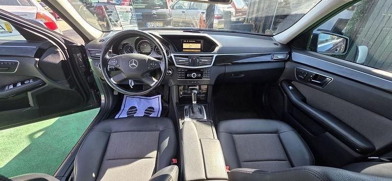 Usado Mercedes E250 204 HP (150 kW) 2010 Sedan