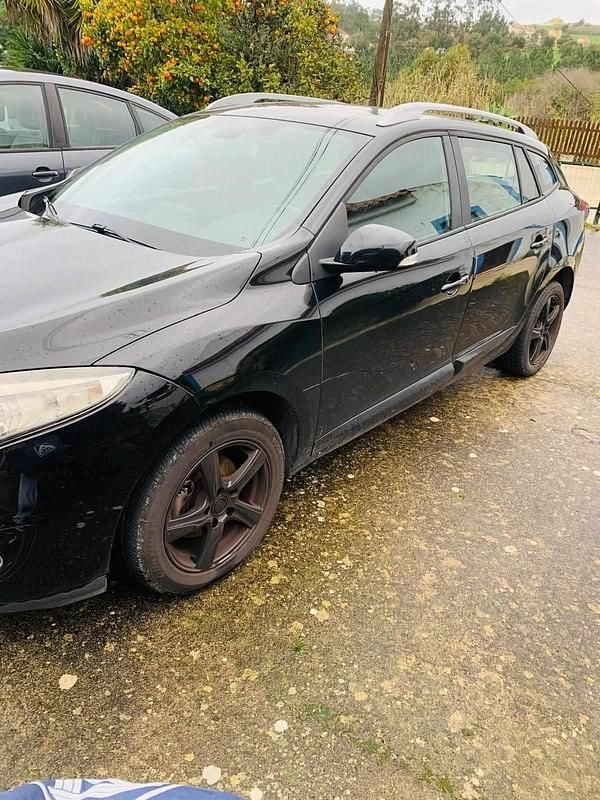 Usado Renault Mégane GrandTour 110 HP (80 kW) 2013 Preto Carrinha