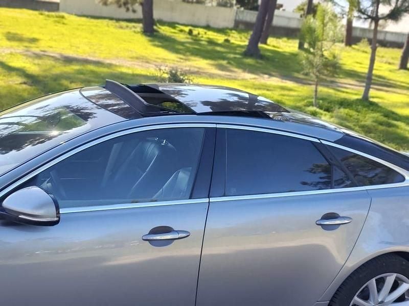 Usado Jaguar XJ 300 HP (220 kW) 2011 Sedan