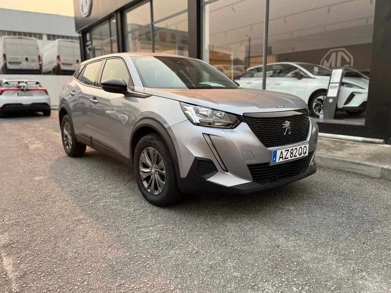 Cinzento Usado 2023 Peugeot 2008 SUV | € 20.900 (Preço justo) - Imagem 1/4