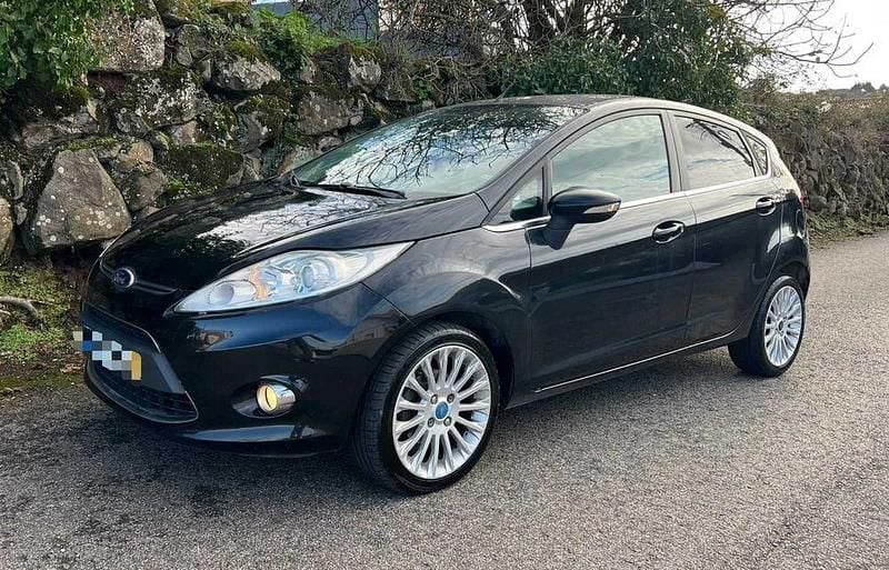Usado 2011 Ford Fiesta Sedan | € 5.250 (Preço justo) - Imagem 1/4