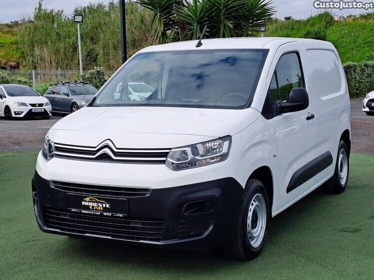 Branco Usado 2020 Citroën Berlingo Monovolume | € 15.499 (Preço elevado) - Imagem 1/1