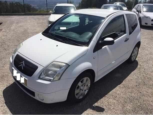 Branco Usado 2012 Citroën C2 Citadino | € 4.000 (Super Preço) - Imagem 1/4