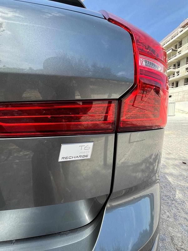 Usado Volvo XC60 340 HP (250 kW) 2021 Cinzento SUV