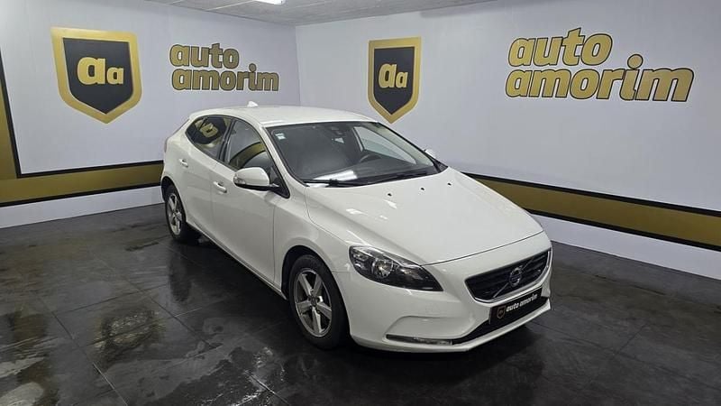 Usado Volvo V40 120 HP (88 kW) 2016 Branco