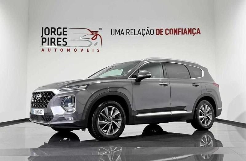 Cinzento Usado 2019 Hyundai Santa Fe SUV | € 27.990 - Imagem 1/4