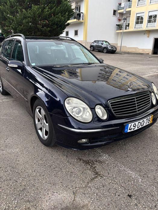 Usado 2006 Mercedes E220 Sedan | € 6.990 (Bom preço) - Imagem 1/4