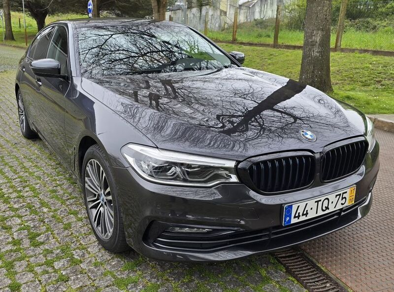 Usado 2017 BMW 530e Sedan | € 17.700 - Imagem 1/4