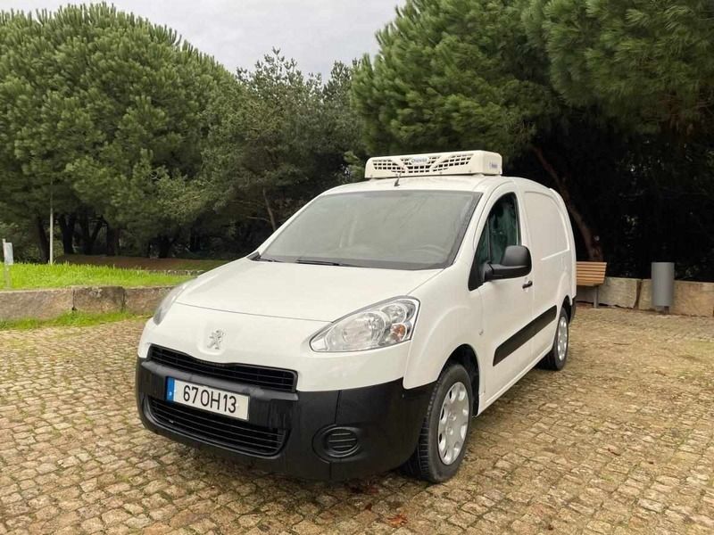 Branco Usado 2014 Peugeot Partner Monovolume | € 10.950 (Caro) - Imagem 1/4