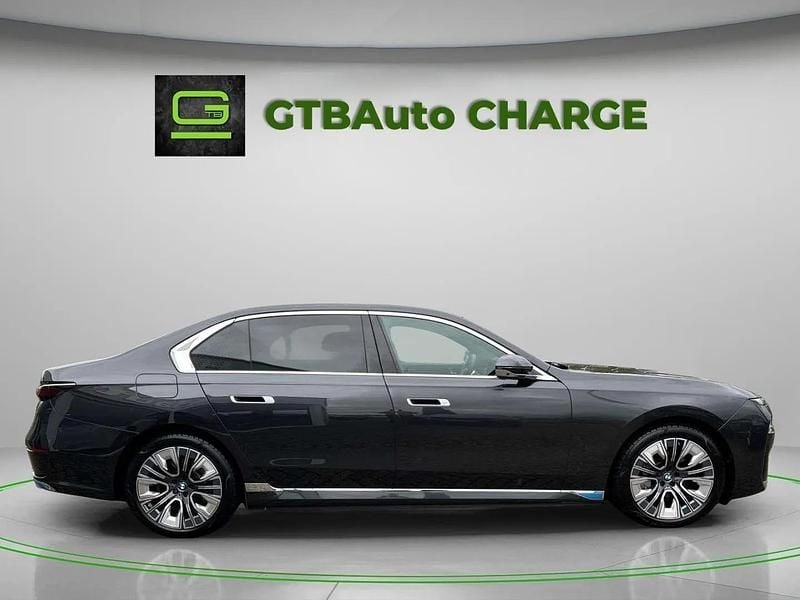 Preto Usado 2023 BMW i7 Sedan | € 105.600 (Bom preço) - Imagem 1/4