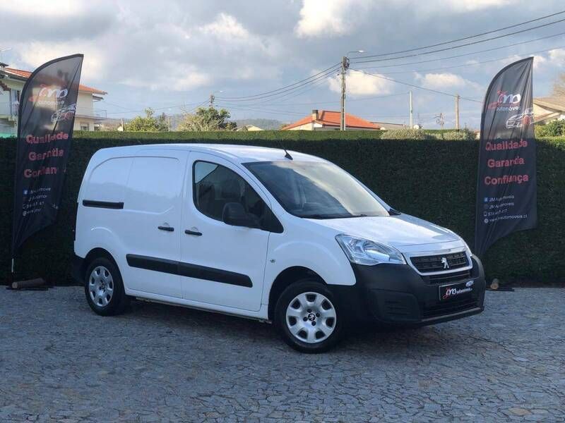 Branco Usado 2018 Peugeot Partner Van | € 11.999 (Bom preço) - Imagem 1/4
