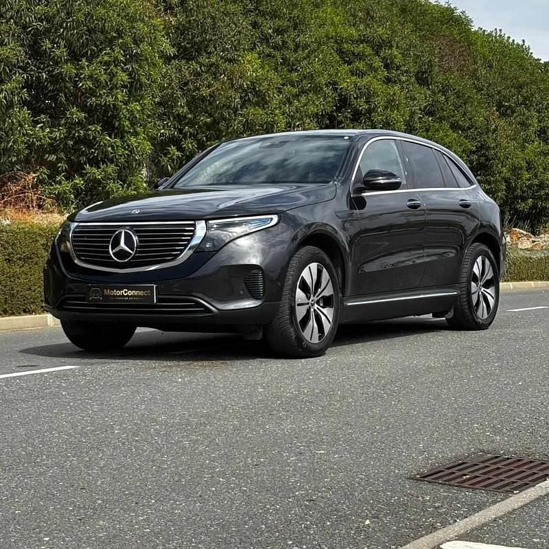Usado Mercedes EQC400 300 kW (408 HP) 2020 Preto SUV