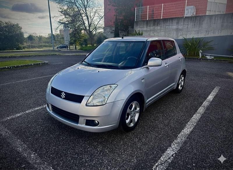 Usado 2006 Suzuki Swift Sedan | € 3.900 (Preço justo) - Imagem 1/4