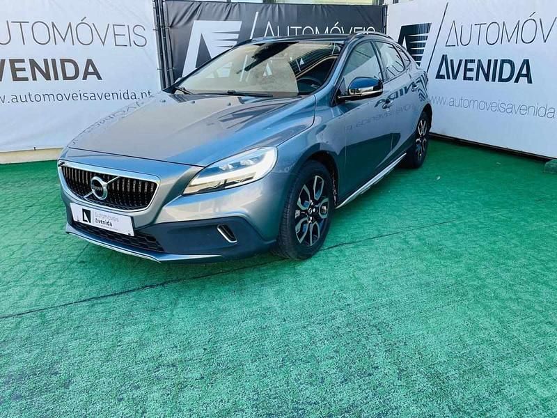 Antracite Usado 2016 Volvo V40 | € 21.000 - Imagem 1/4