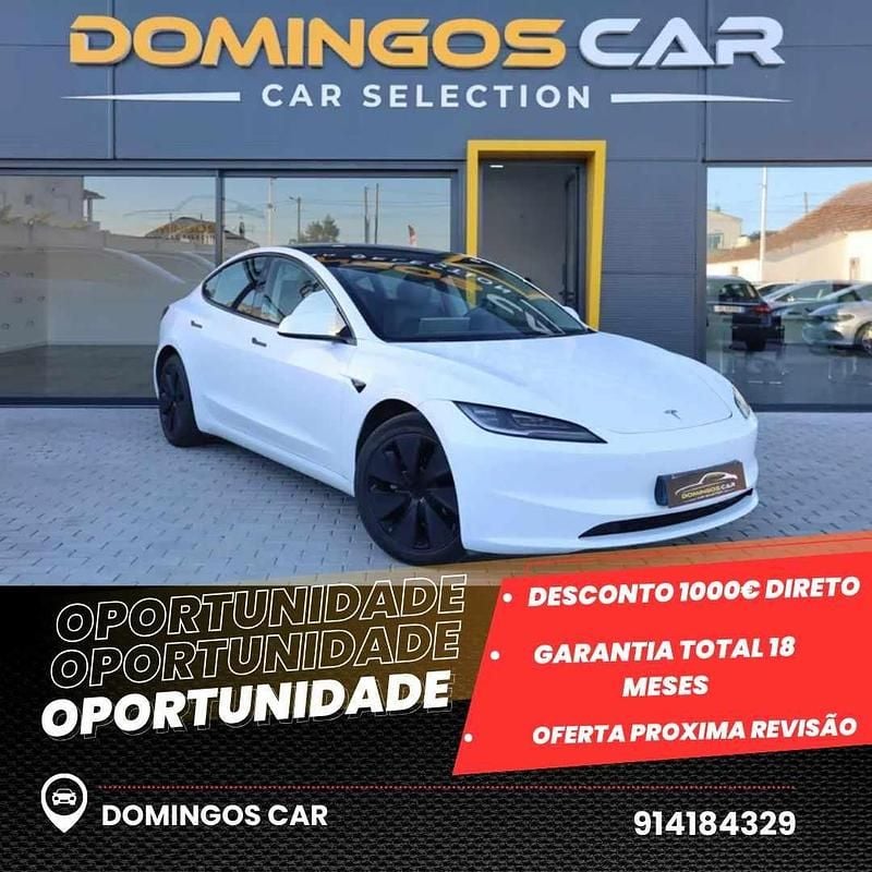 Branco Usado 2023 Tesla Model 3 Standard Range Plus Sedan | € 36.500 (Caro) - Imagem 1/4