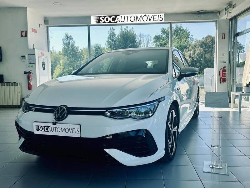 Branco Usado 2021 VW Golf VIII | € 46.350 - Imagem 1/4