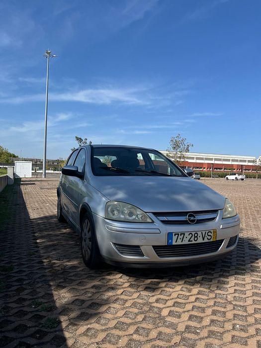 Usado 2003 Opel Corsa Sedan | € 2.250 (Preço justo) - Imagem 1/4