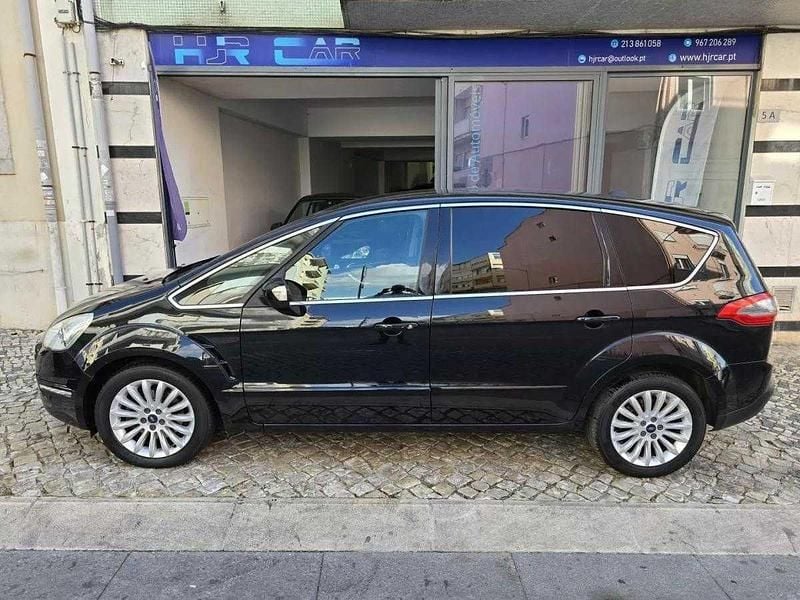 Usado Ford S-MAX Titanium 163 HP (119 kW) 2014 Preto Monovolume