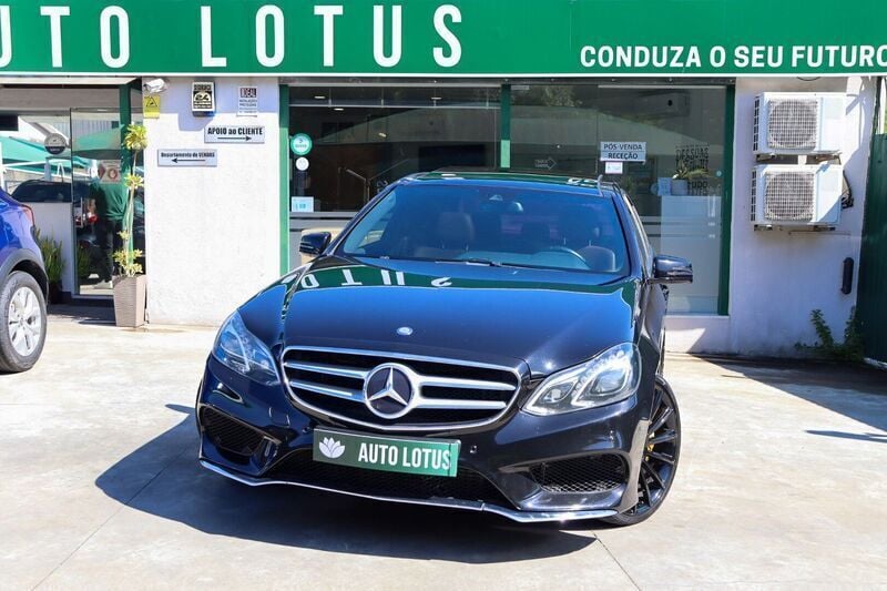 Preto Usado 2013 Mercedes E300 Avantgarde Sedan | € 17.970 (Preço justo) - Imagem 1/4