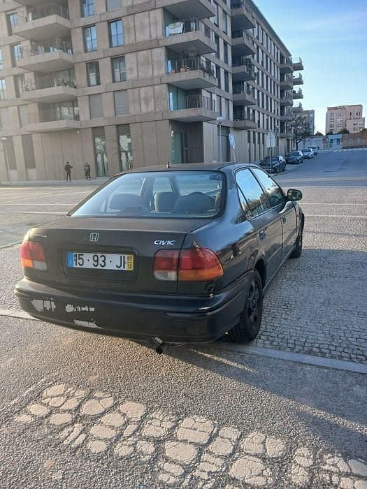 Usado Honda Civic 90 HP (66 kW) 1997 Sedan