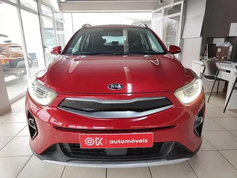 Usado Kia Stonic EX 100 HP (73 kW) 2021 Vermelho SUV