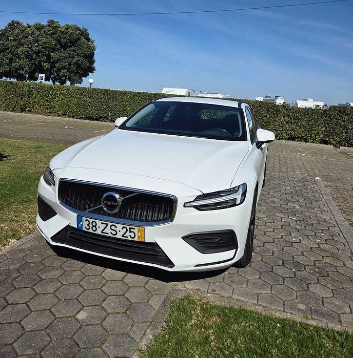 Usado Volvo V60 150 HP (110 kW) 2020 Carrinha