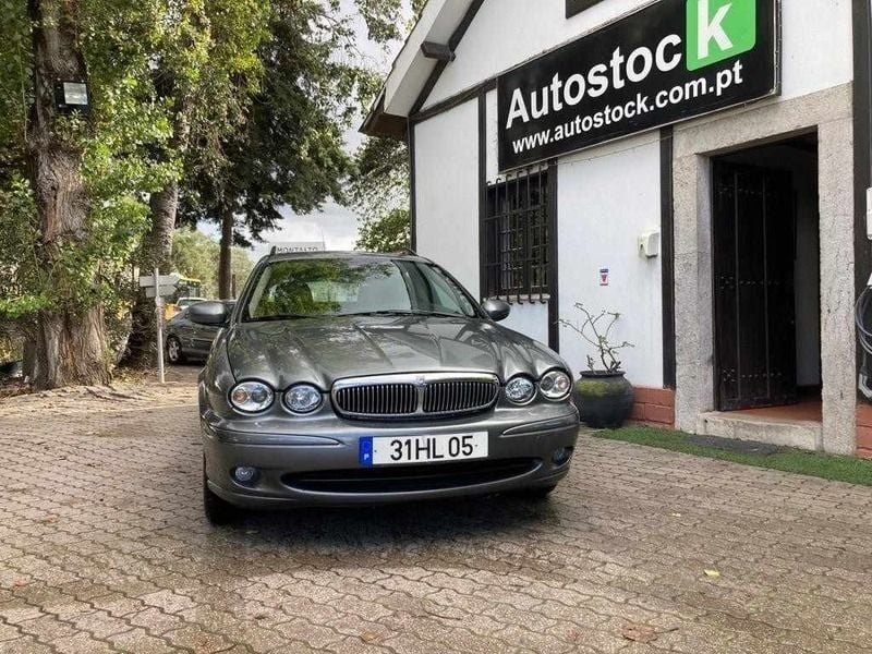 Cinzento Usado 2006 Jaguar X-type Executive Carrinha | € 9.800 - Imagem 1/4