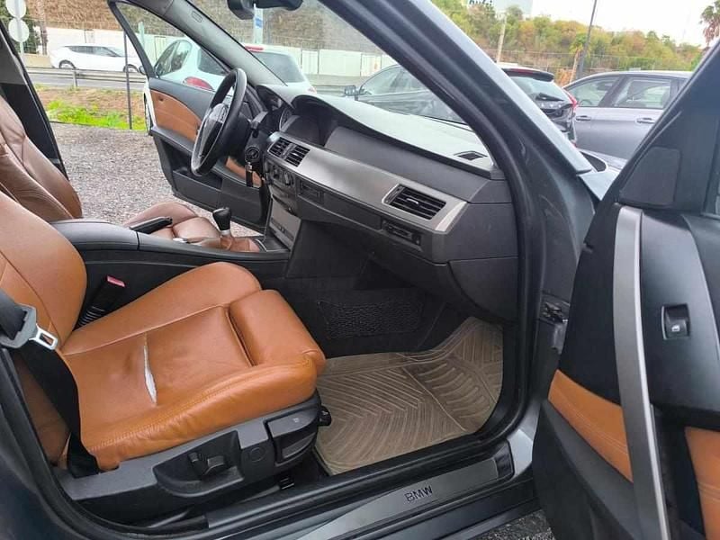 Usado BMW 525 177 HP (130 kW) 2005 Cinzento Carrinha