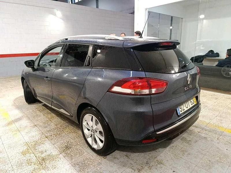 Usado Renault Clio IV 90 HP (66 kW) 2018 Antracite Carrinha