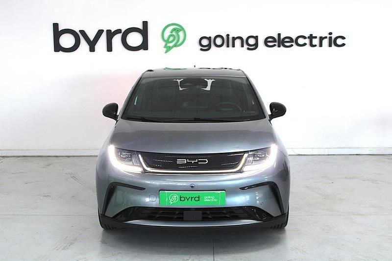 Usado BYD Dolphin 150 kW (204 HP) 2023 Cinzento Citadino