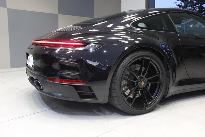 Usado Porsche 911 Carrera GTS 480 HP (353 kW) 2021 Preto Coupé